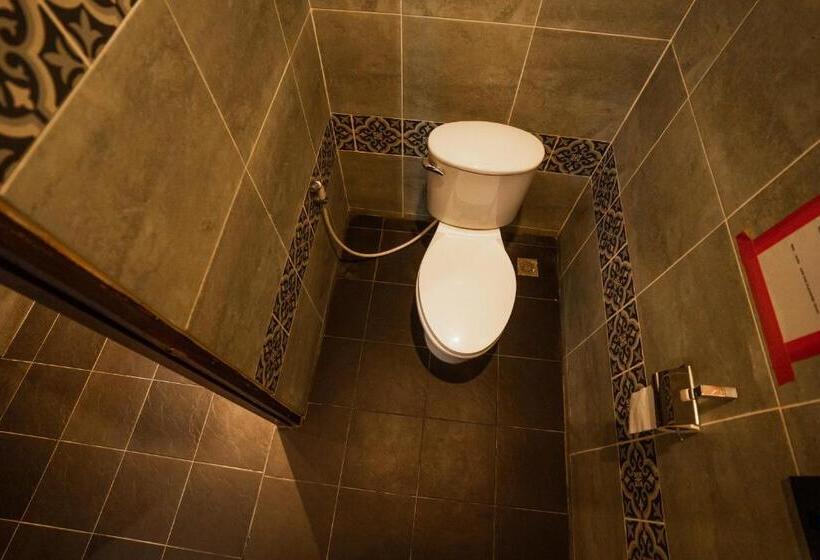 חדר דלוקס, Nakorn River View