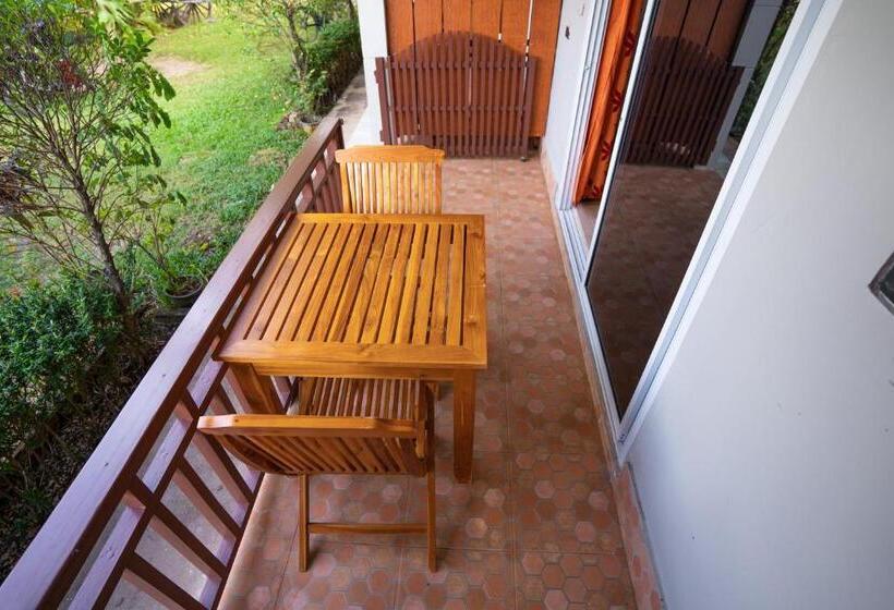 Chambre Deluxe, Nakorn River View