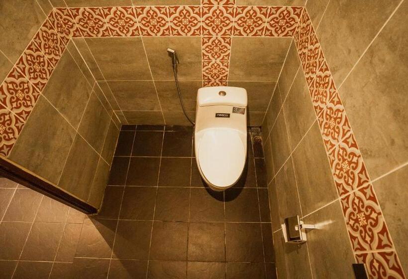 חדר סופריור, Nakorn River View