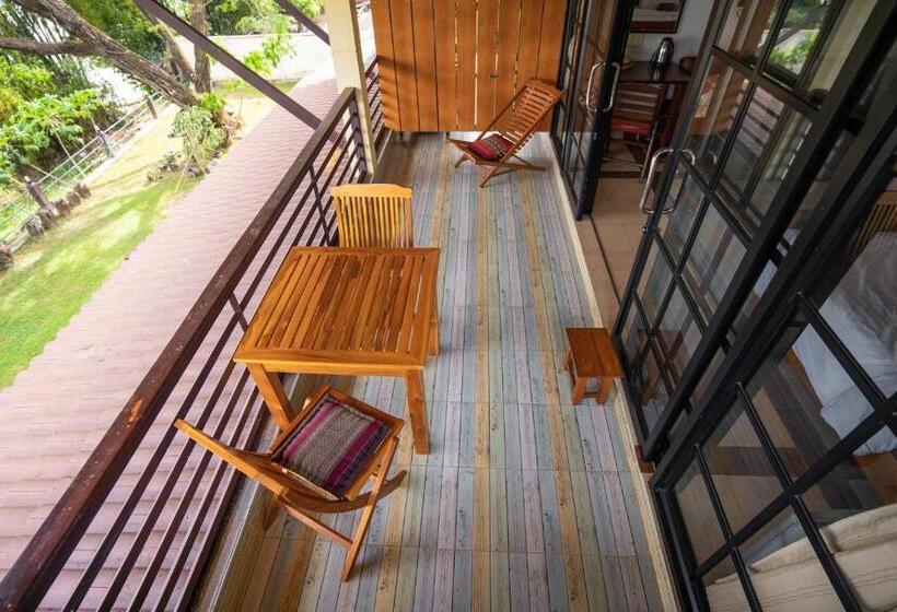 Chambre Supérieure, Nakorn River View