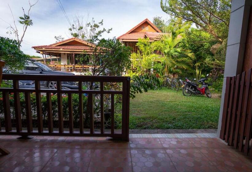 Chambre Deluxe, Nakorn River View