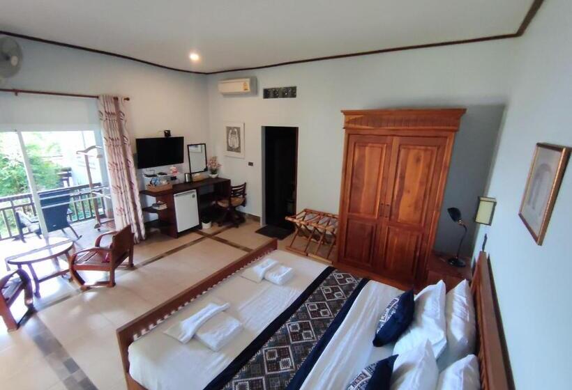 חדר סופריור, Nakorn River View