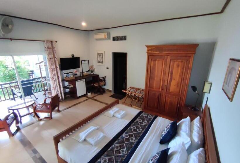 Chambre Supérieure, Nakorn River View