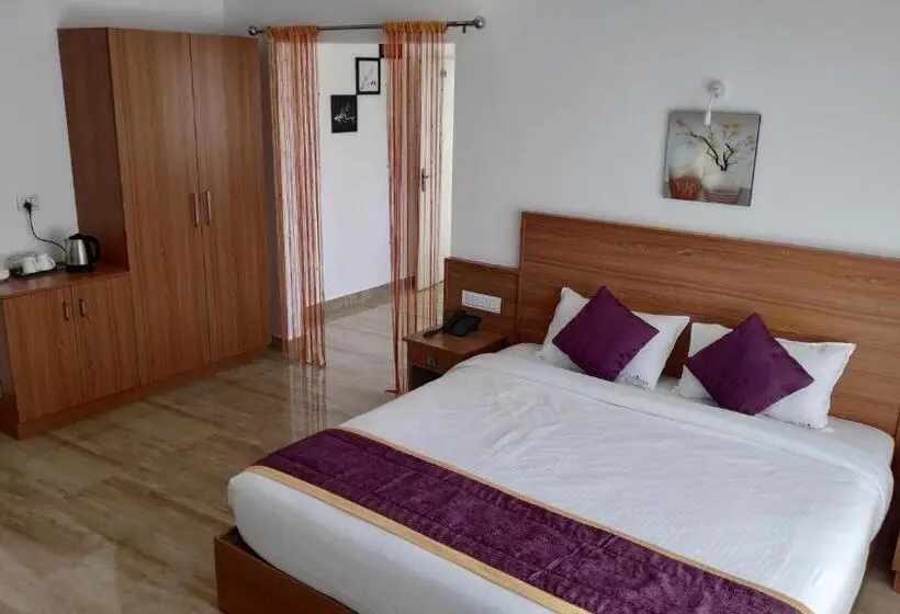 バルコニー付スイート, Munnar Ice Queen Resorts