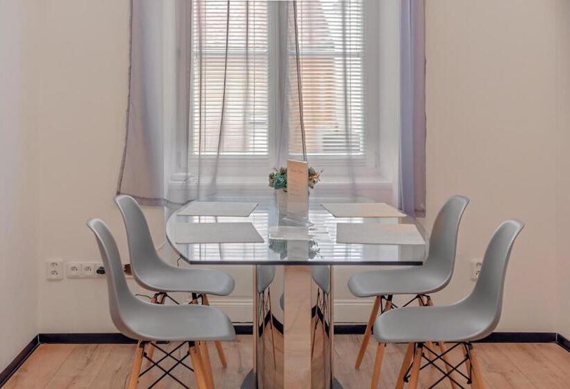 스탠다드 룸 킹사이즈 침대, Rezidence Znojmo