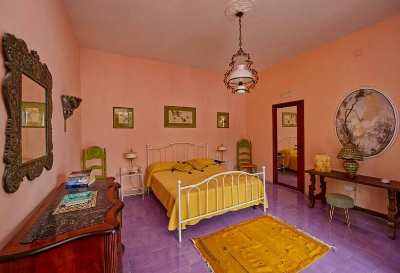 غرفة ديلوكس مطلّة علي البحر مزوَّدة بشُرفة, Villa Scarpariello Relais