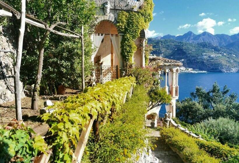 غرفة ديلوكس مطلّة علي البحر مزوَّدة بشُرفة, Villa Scarpariello Relais