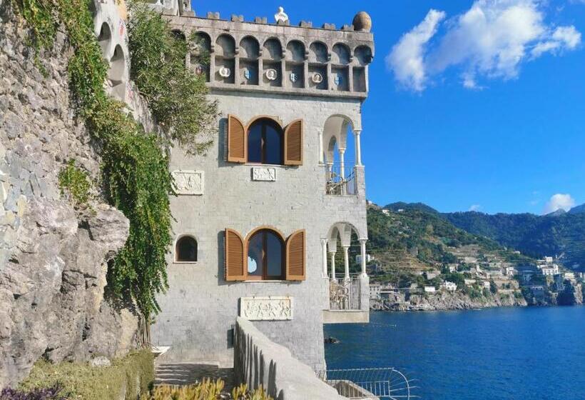 غرفة ديلوكس مطلّة علي البحر مزوَّدة بشُرفة, Villa Scarpariello Relais