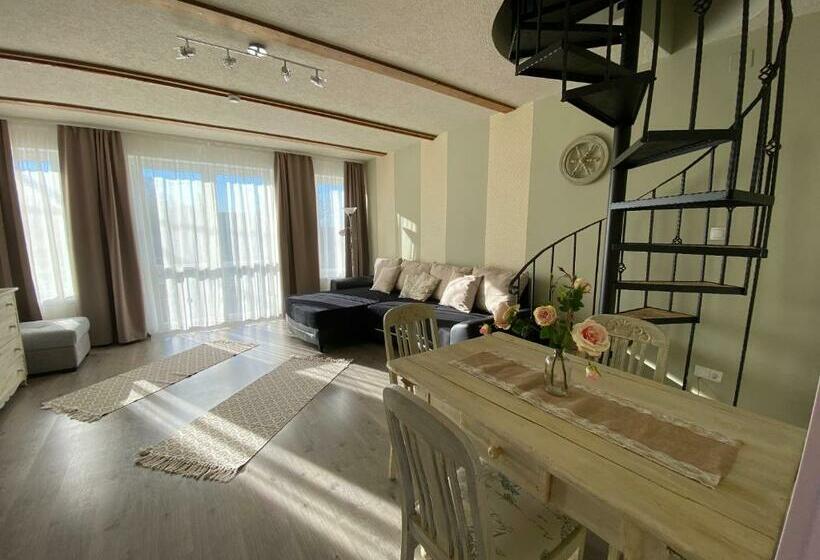 Апартаменты 3 Спальни, Platán Apartmanház