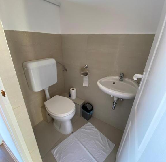 Апартаменты 1 Спальня, Platán Apartmanház