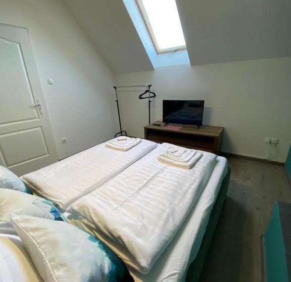 1 Bedroom Apartment Lake View, Platán Apartmanház