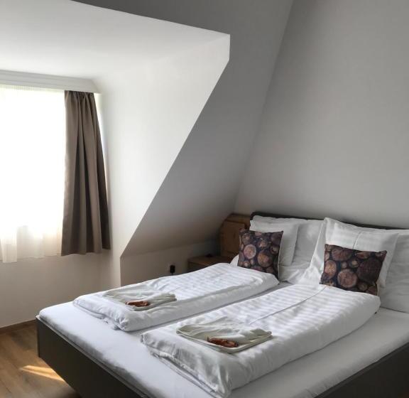 带1个卧室带花园景观的公寓, Platán Apartmanház