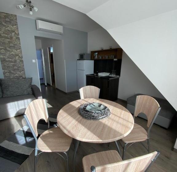 带1个卧室的公寓, Platán Apartmanház