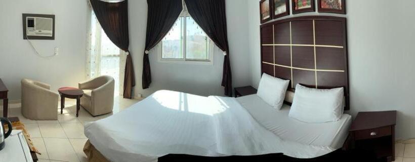 スタンダードルーム, أجــنــحــة وتــيــن