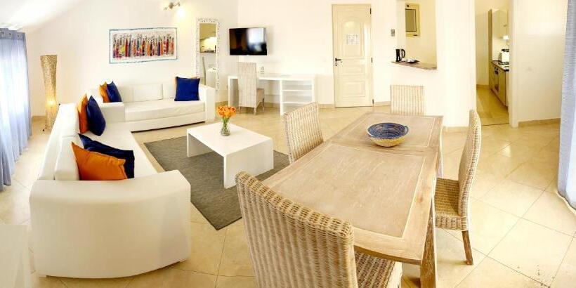 آپارتمان 1 خوابه با تراس, Branco Suites Rooms & Holiday Apartments