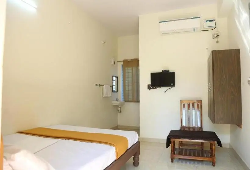 デラックスルーム, Harsha Haritha Residency