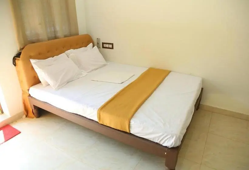 デラックスルーム, Harsha Haritha Residency