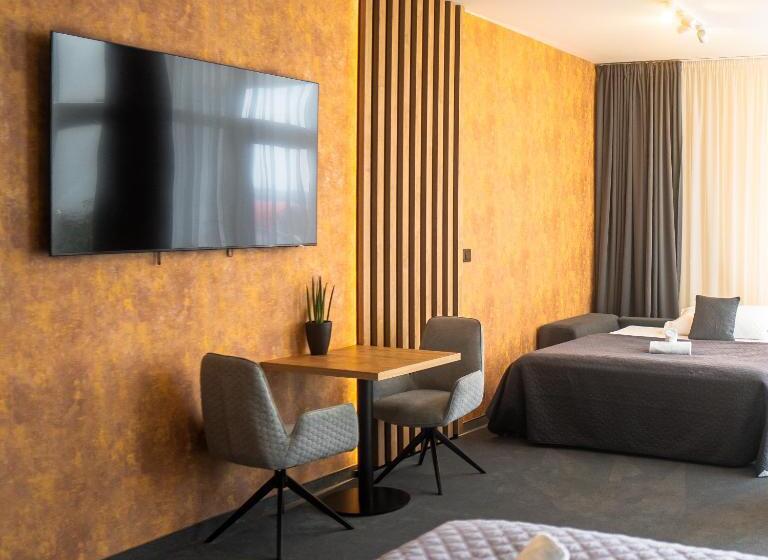 ファミリールーム, Ještěbrno