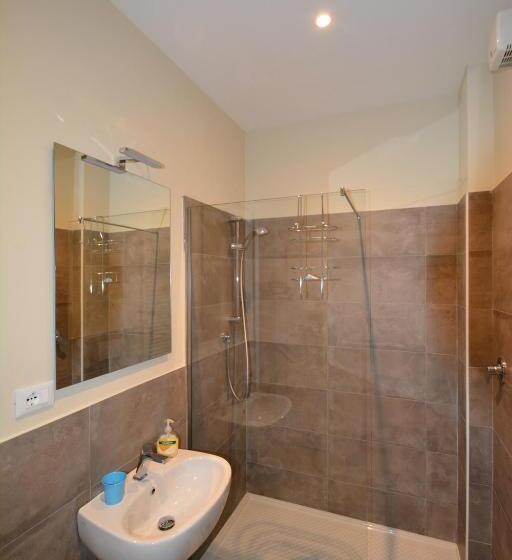 スタンダードルーム, Affittacamere Al Passatore