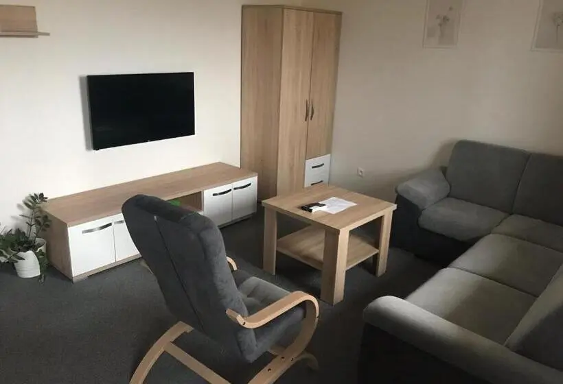 1ベッドルームアパートメント, U Jeřába Komplex C