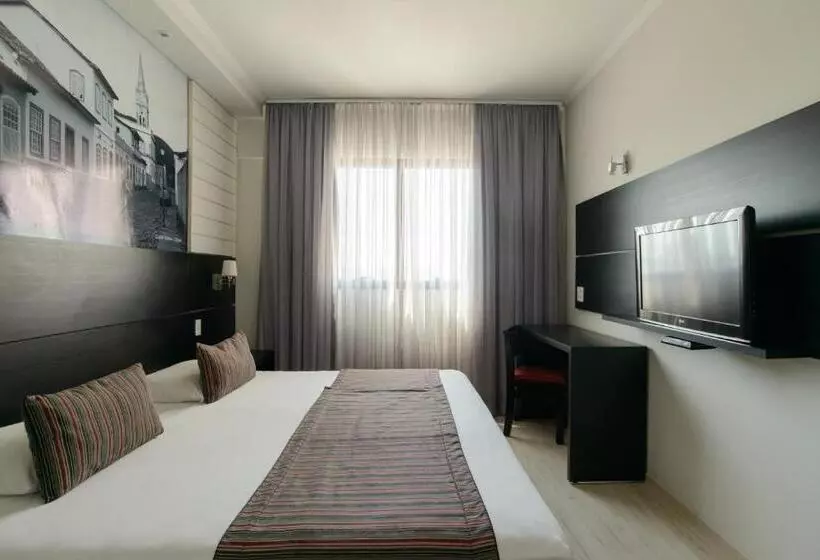 デラックスルーム, Faro Hotel Taubaté