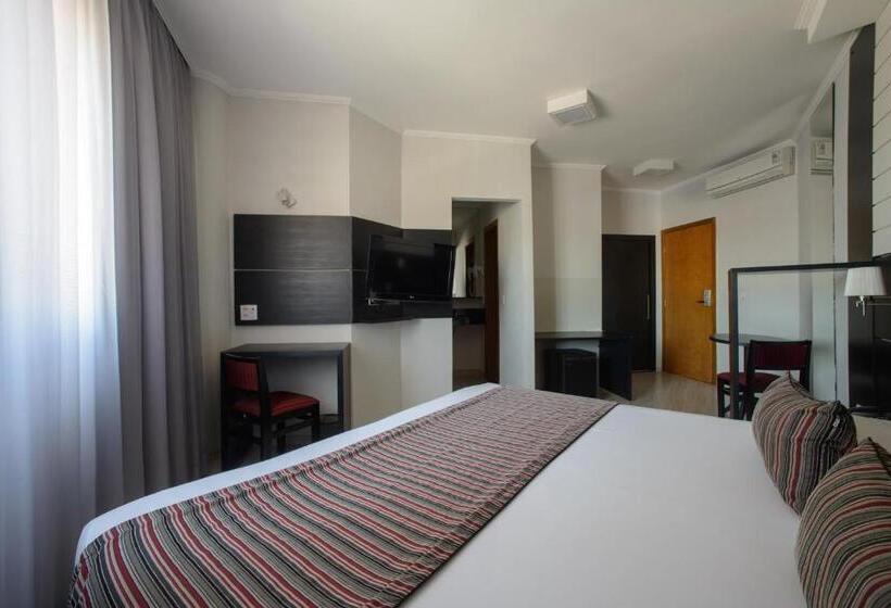 Люкс с гидромассажем, Faro Hotel Taubaté
