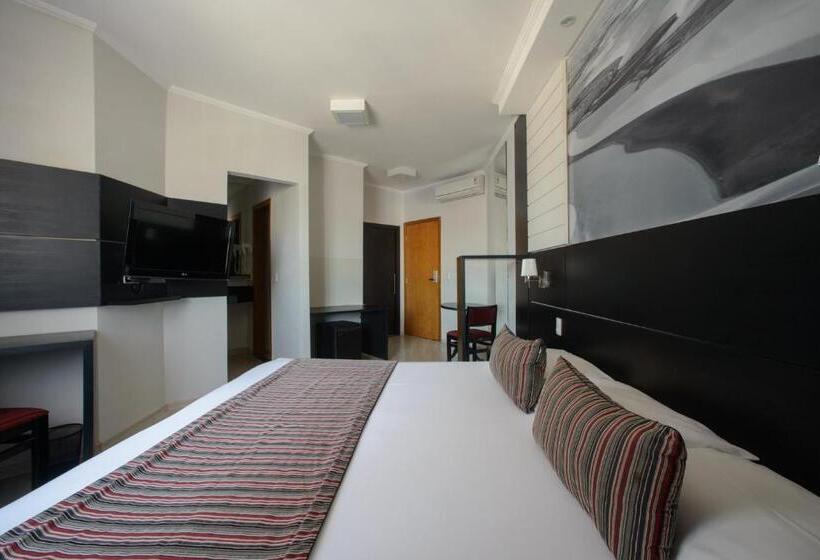 자쿠지 스위트, Faro Hotel Taubaté