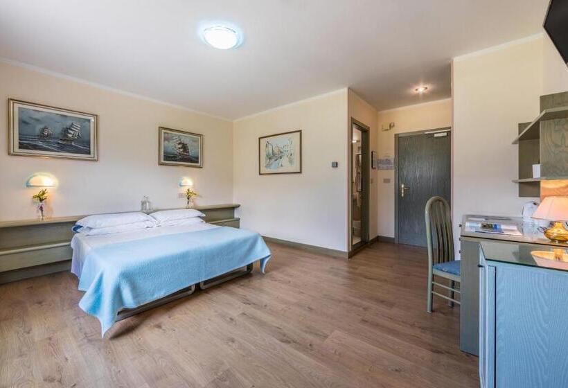 スタンダードルーム, Aviano Palace