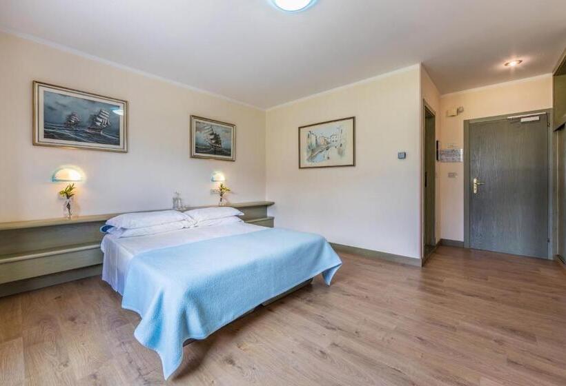 スタンダードルーム, Aviano Palace