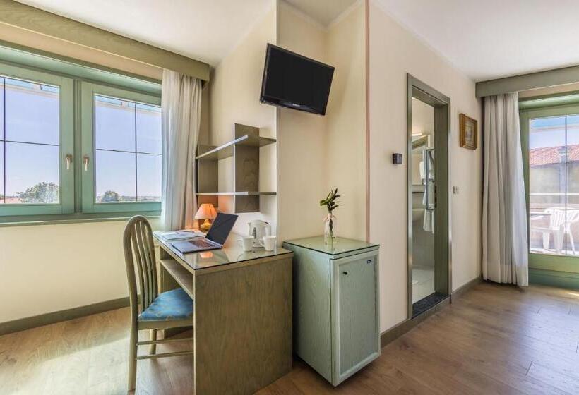 スタンダード4人部屋, Aviano Palace