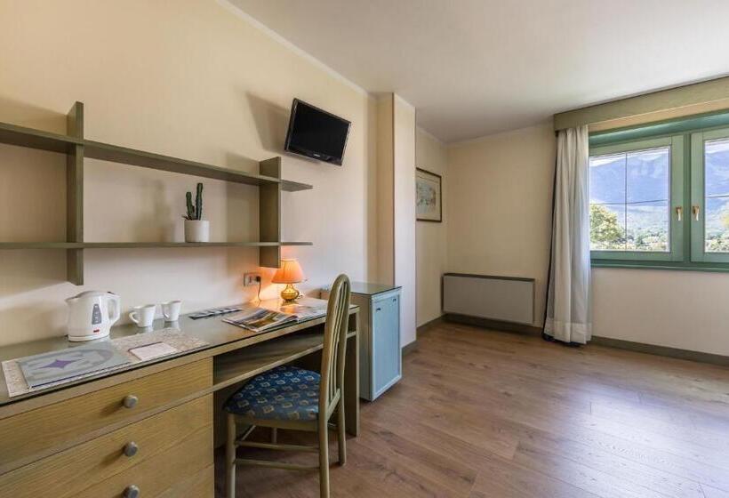 スタンダードトリプルルーム, Aviano Palace