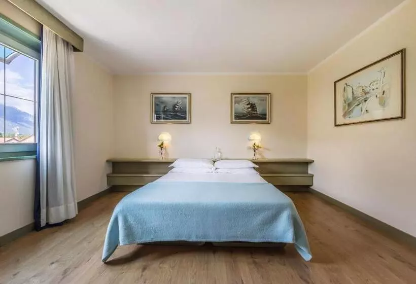 スーペリアシングルルーム, Aviano Palace