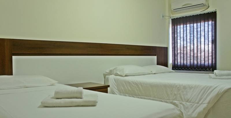 标准三人间, Três Bandeiras