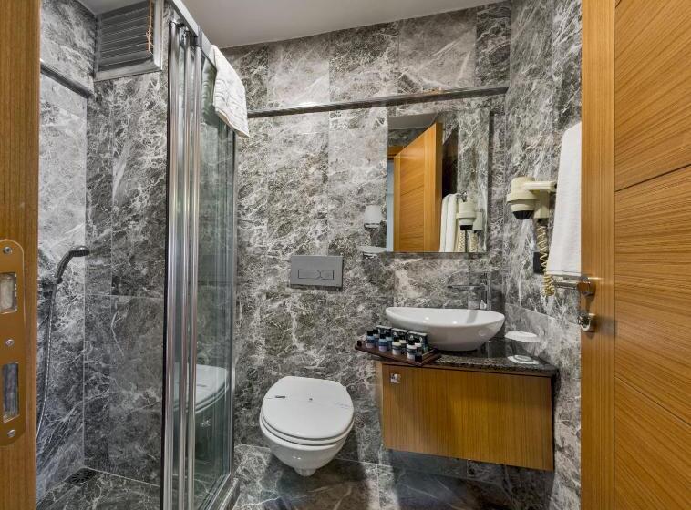 スタンダードトリプルルーム, Bergama