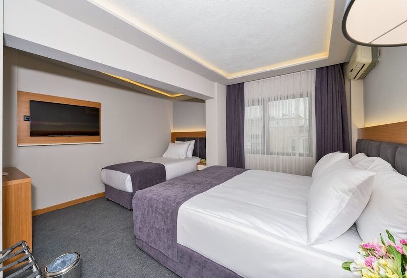 スタンダードトリプルルーム, Bergama