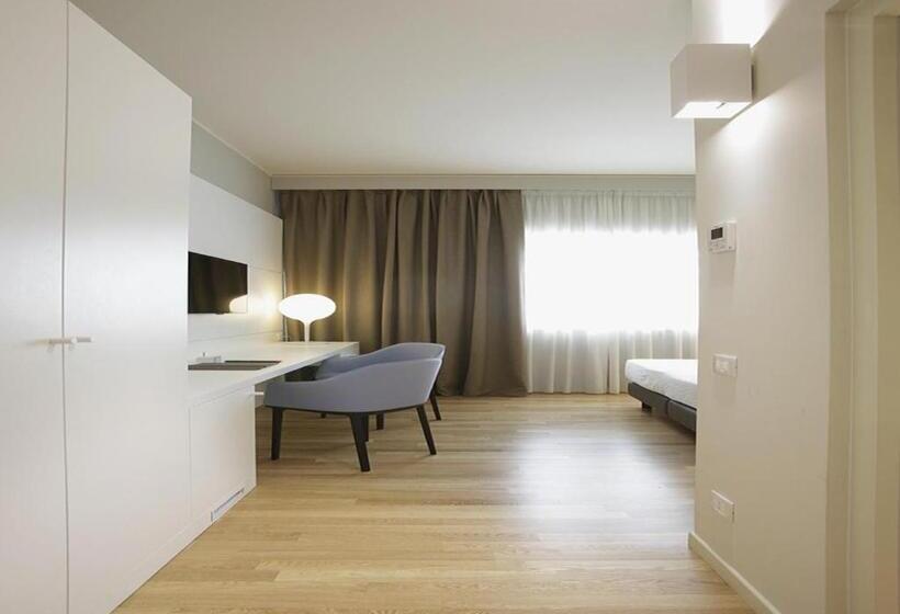 غرفة ديلوكس, Boiardo