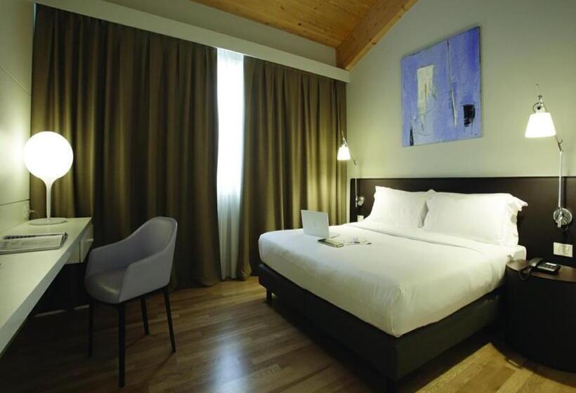 غرفة ديلوكس, Boiardo