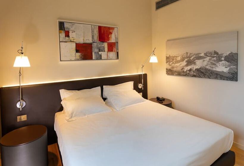 غرفة ديلوكس, Boiardo