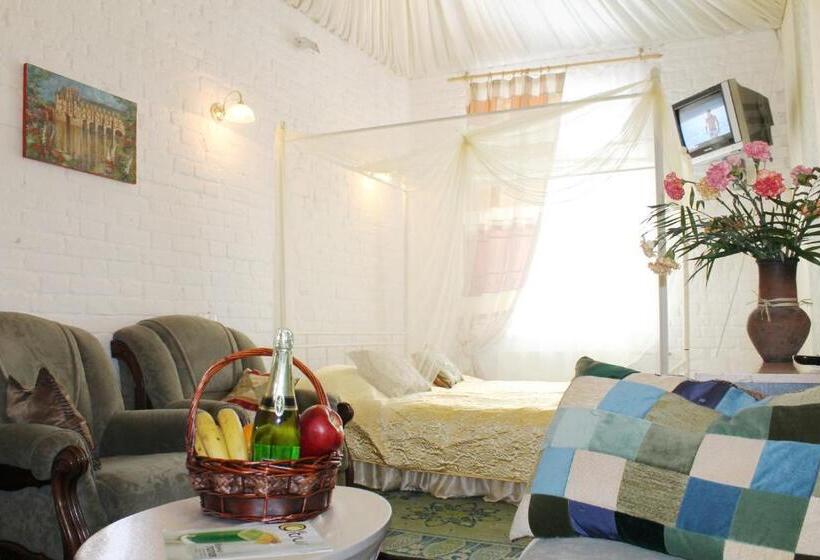 דירת חדר, Calipso