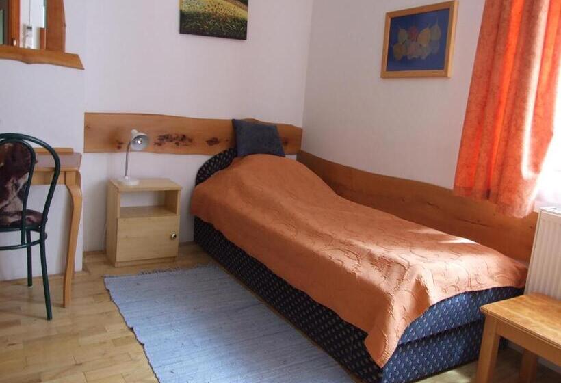 חדר סטנדרט יחיד, Diána