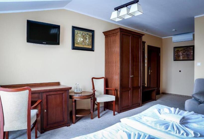 غرفة عائلية كلاسيكية, Eden