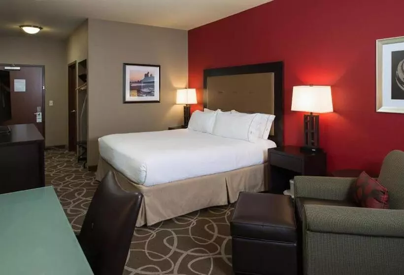 キングサイズベッドのスタンダードルーム, Holiday Inn Express Redwood National Park, An Ihg