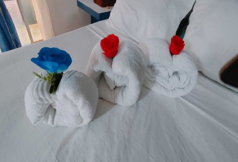 آپارتمان 1 خوابه همکف, House Jardin Del Caribe