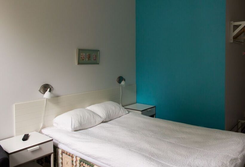 غرفة قياسية, Lapin Satu