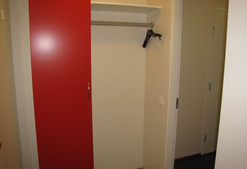 غرفة قياسية, Lapin Satu