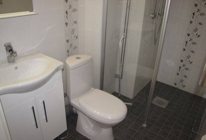 غرفة أساسية, Lapin Satu