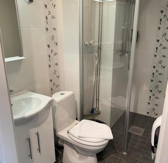 غرفة قياسية, Lapin Satu