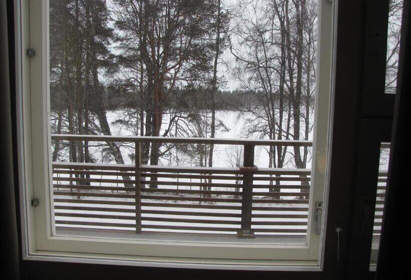 غرفة عائلية, Lapin Satu