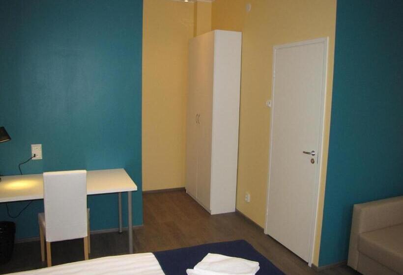 غرفة عائلية, Lapin Satu