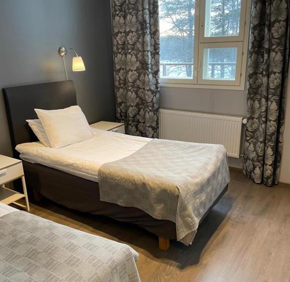 غرفة عائلية, Lapin Satu